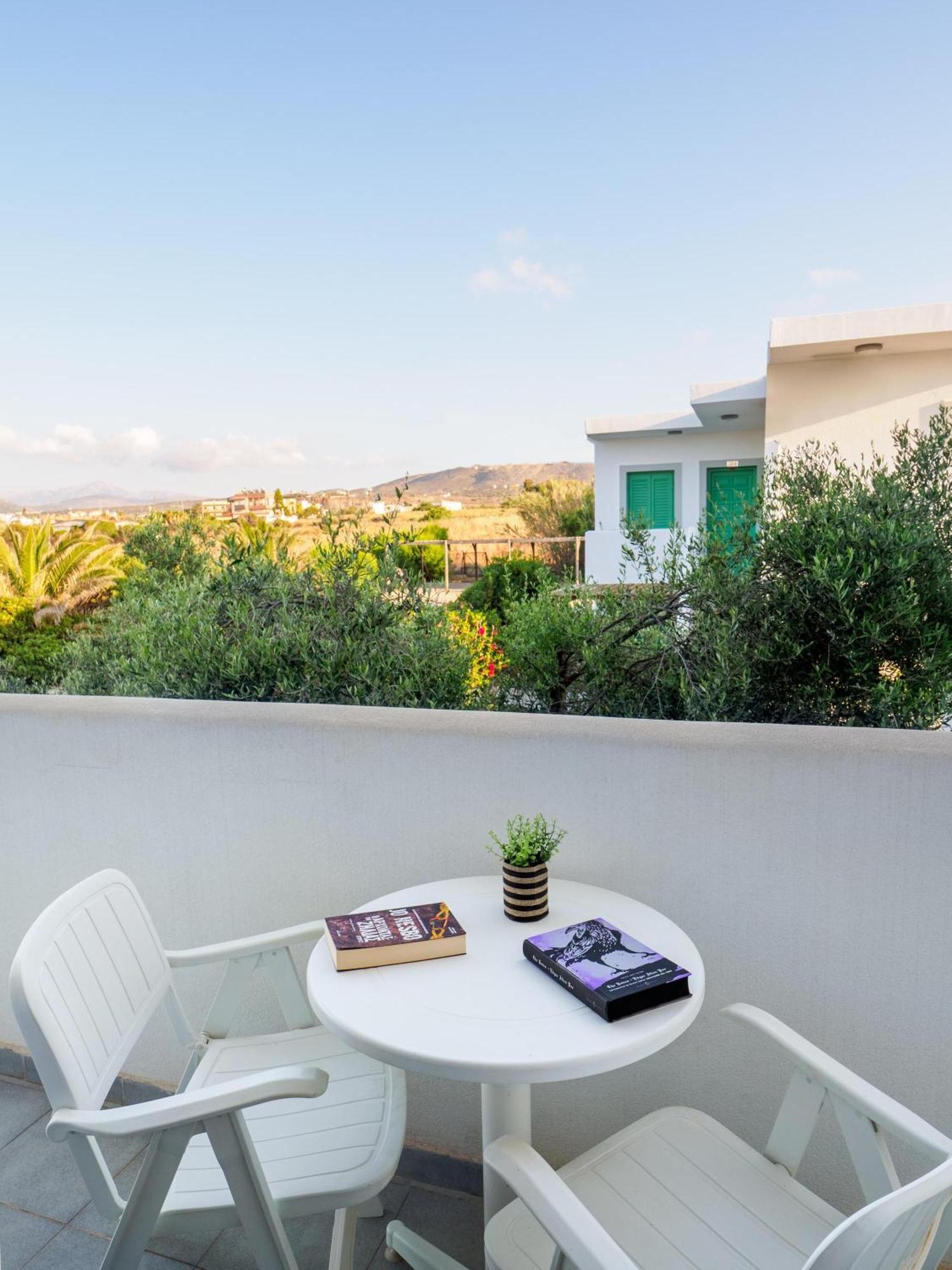Divina Seaside Apartments By Estia Gouves Bagian luar foto