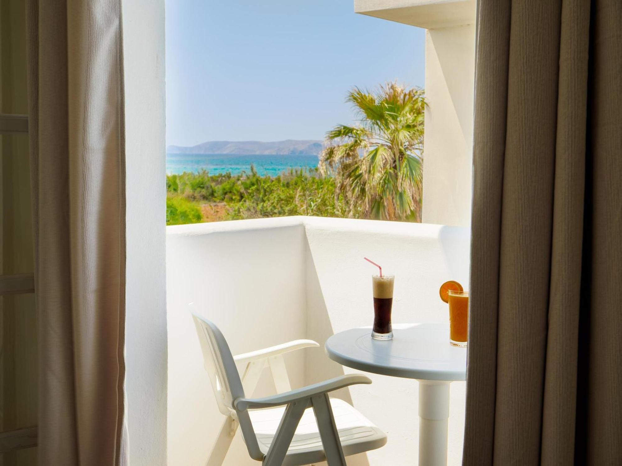 Divina Seaside Apartments By Estia Gouves Bagian luar foto