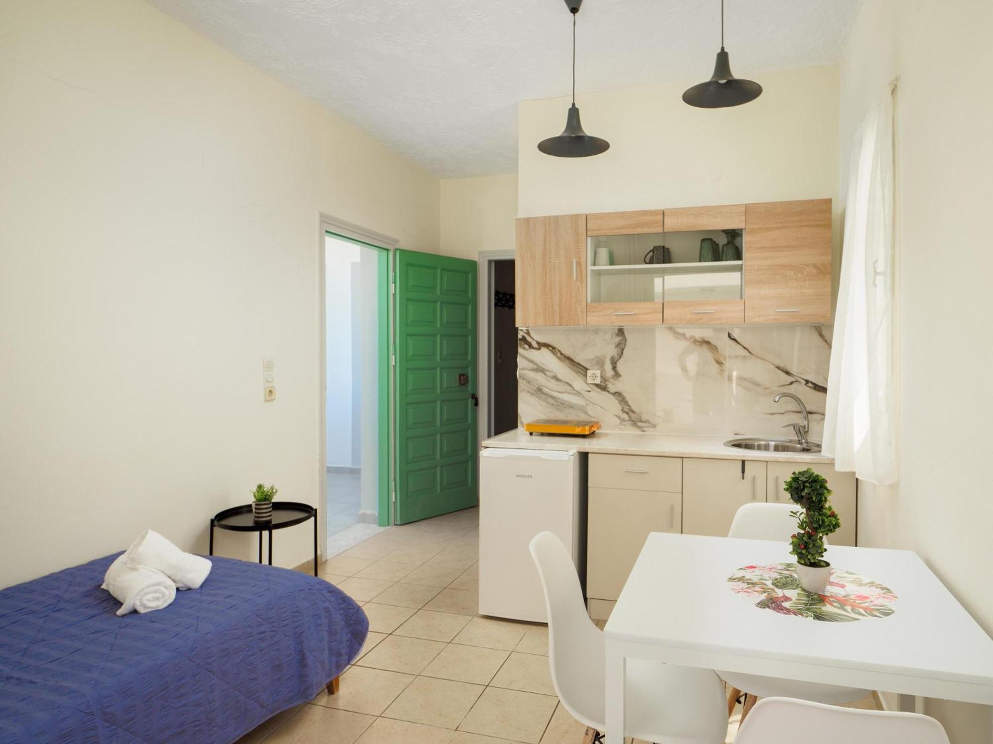Divina Seaside Apartments By Estia Gouves Bagian luar foto